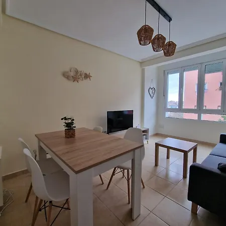 Piso Cesar De La Campa 아파트 산탄데르